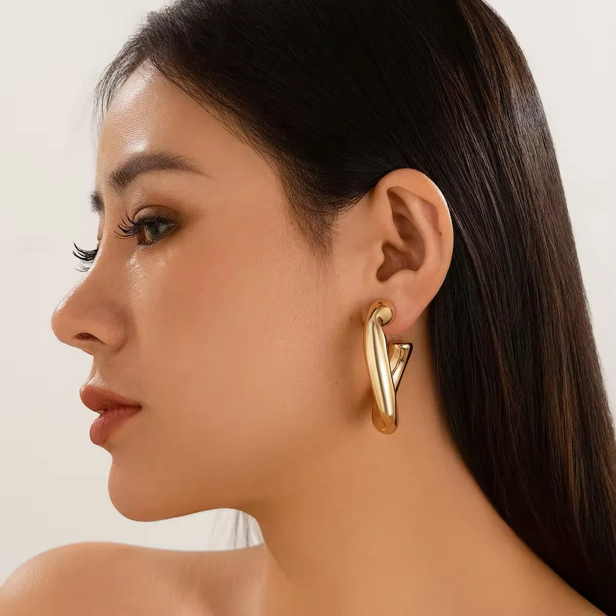 Geometric Irregular C-Shaped CCB Piercing Stud Earrings
