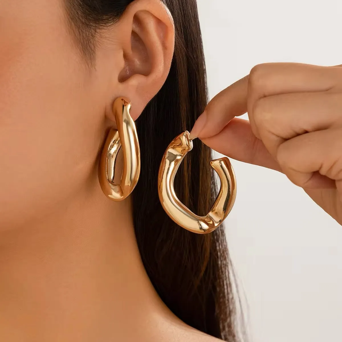 Geometric Irregular C-Shaped CCB Piercing Stud Earrings