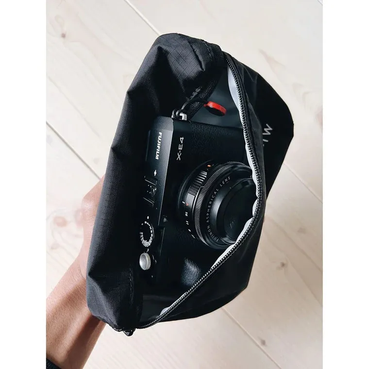 Moment - Fanny Sling 1L - Black