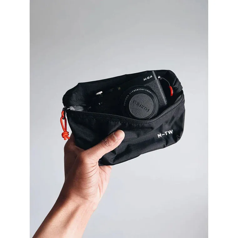 Moment - Fanny Sling 1L - Black
