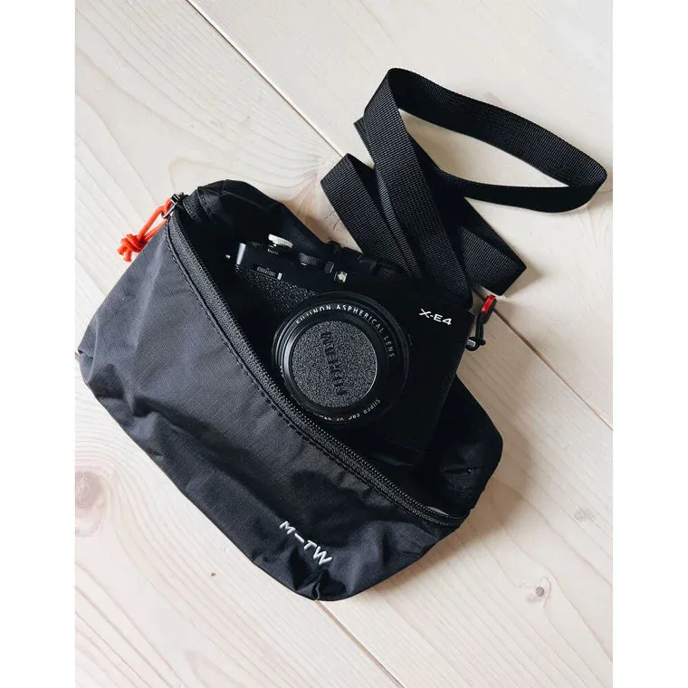 Moment - Fanny Sling 1L - Black