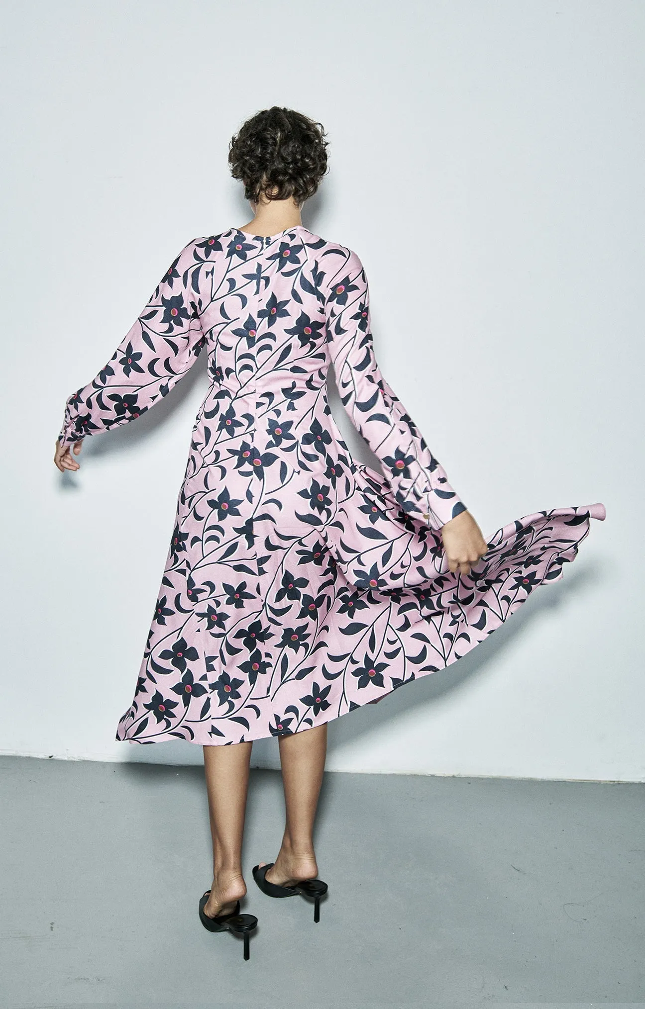 Nefelejcs Asymmetric Dress Pastel Flowers