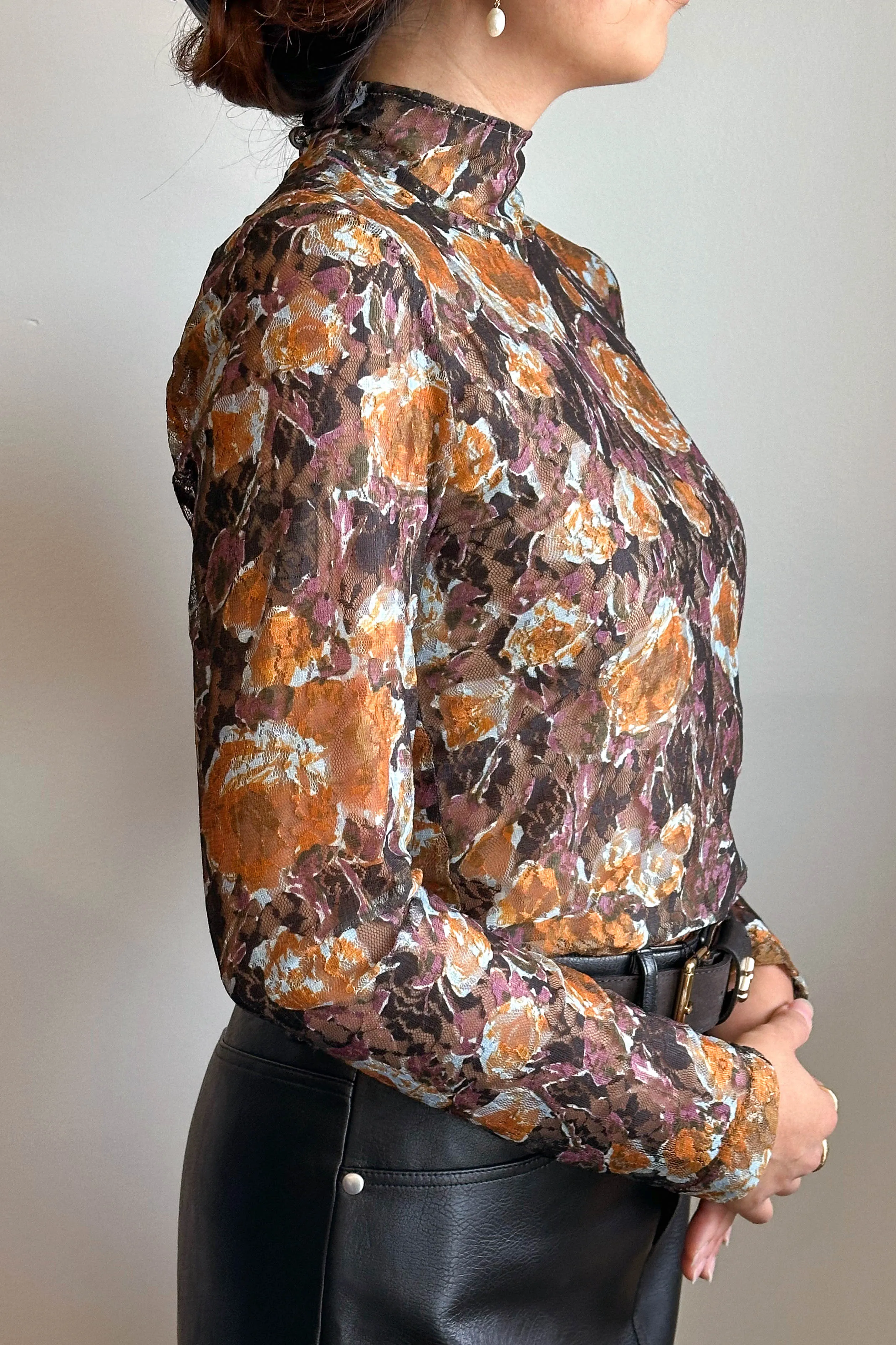 No. 6 - Rosa Turtleneck (Gold Roses)