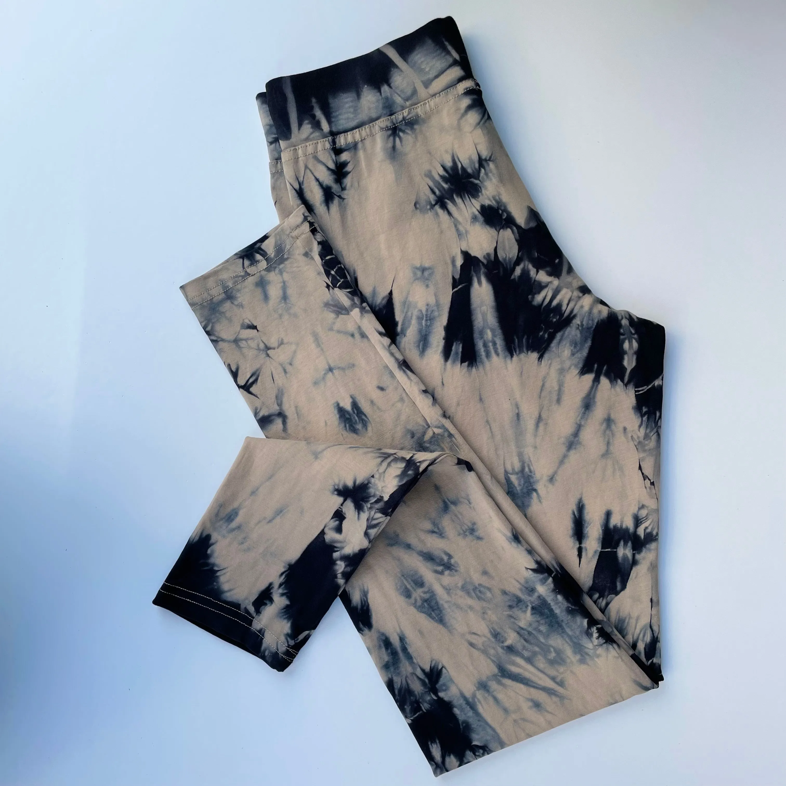 Tie Dye Yoga Leggings - Stone & Black
