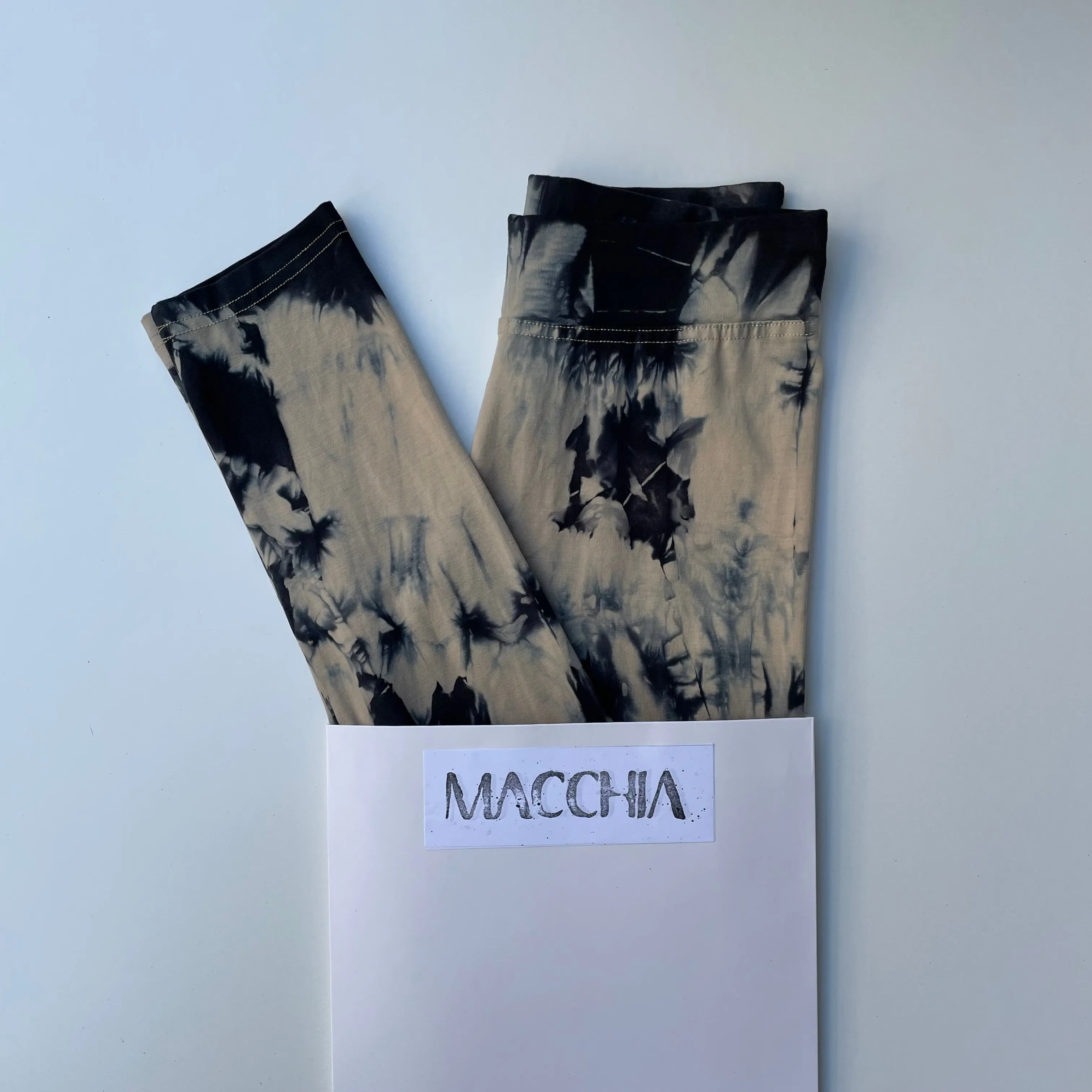 Tie Dye Yoga Leggings - Stone & Black